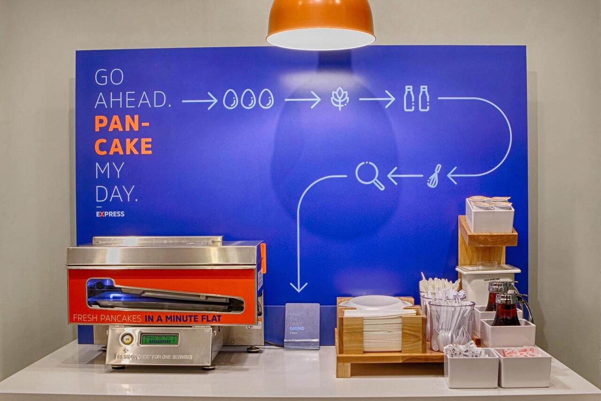 Holiday Inn Express Hotel & Suites Dublin By Ihg Ngoại thất bức ảnh