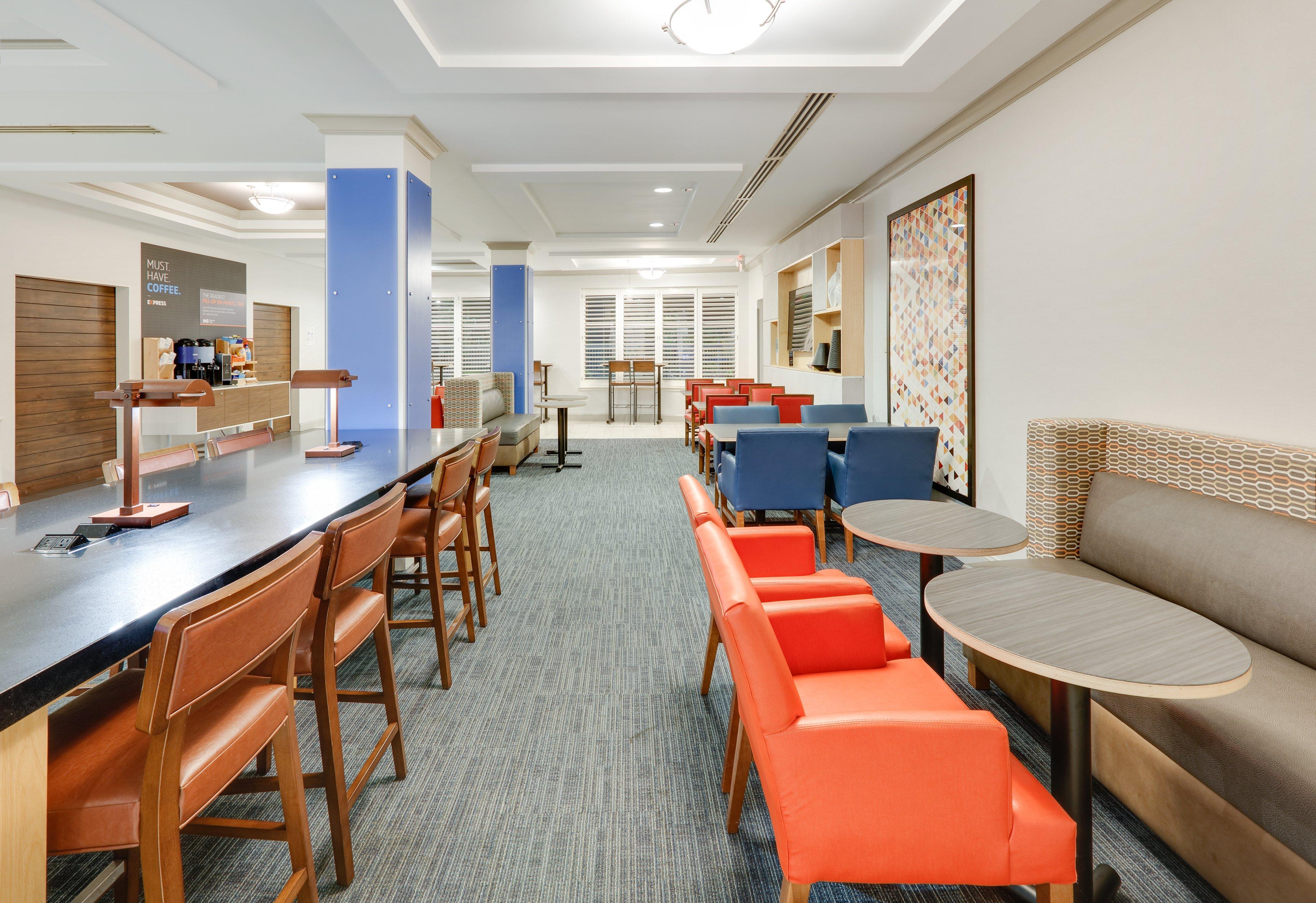 Holiday Inn Express Hotel & Suites Dublin By Ihg Ngoại thất bức ảnh
