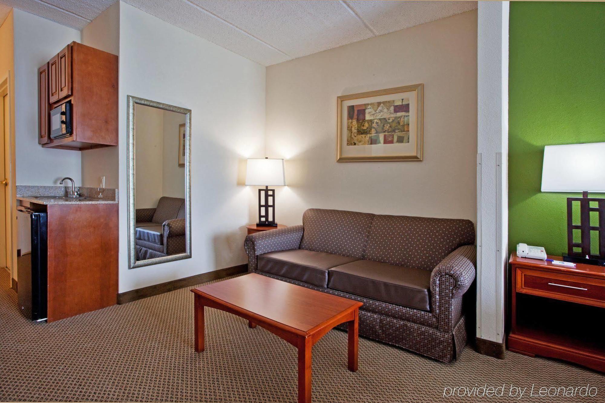 Holiday Inn Express Hotel & Suites Dublin By Ihg Phòng bức ảnh