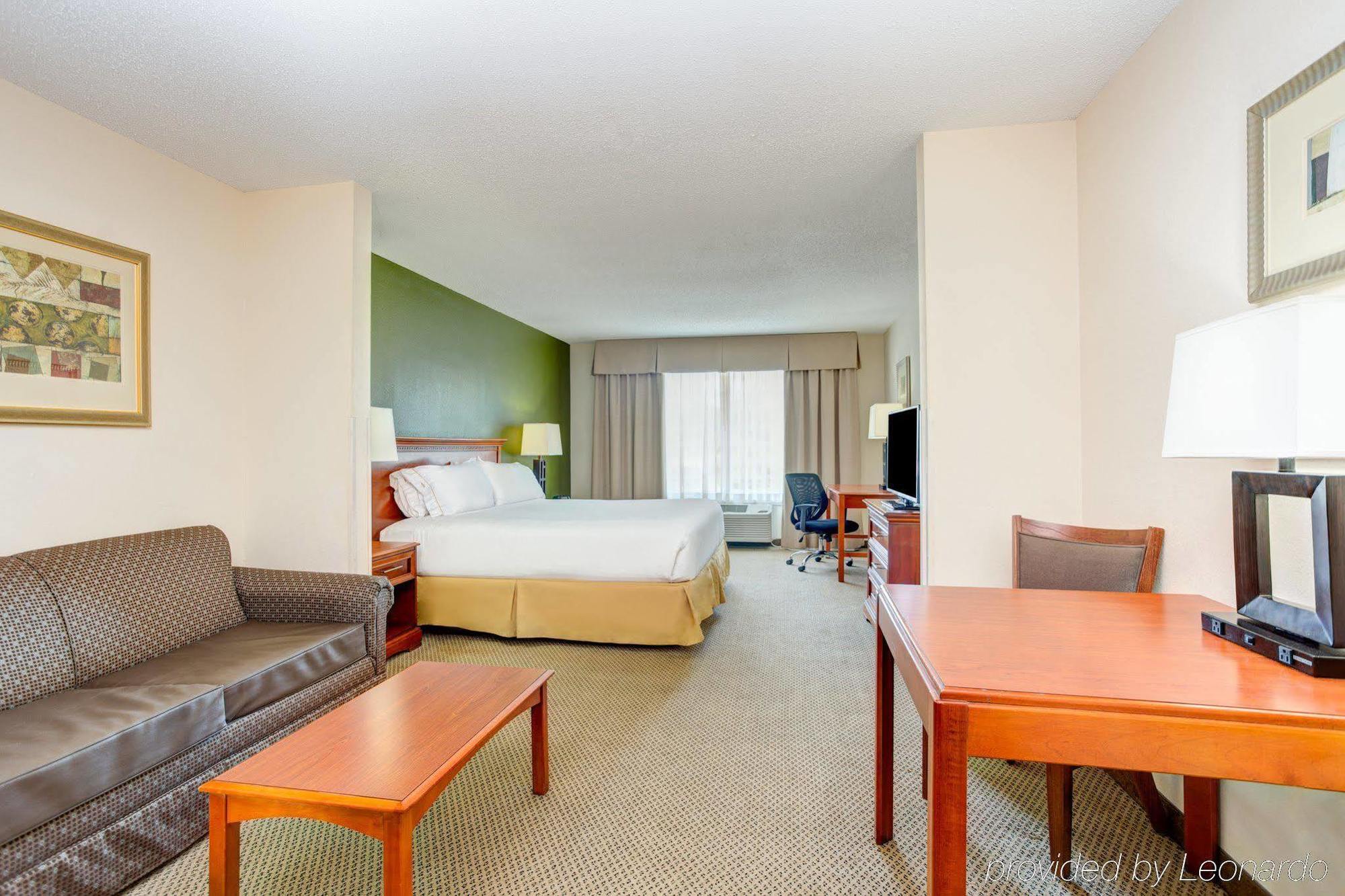 Holiday Inn Express Hotel & Suites Dublin By Ihg Ngoại thất bức ảnh